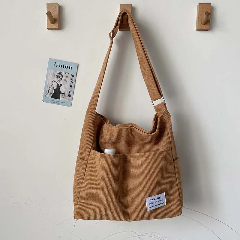 Sac bandoulière en velours côtelé - Image 3