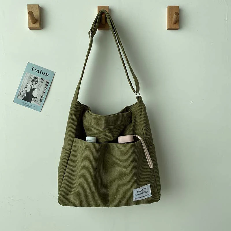 Sac bandoulière en velours côtelé - Image 4
