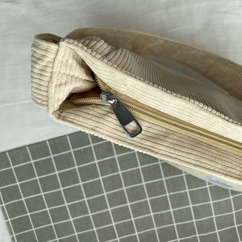 Sac bandoulière en velours côtelé - Image 9
